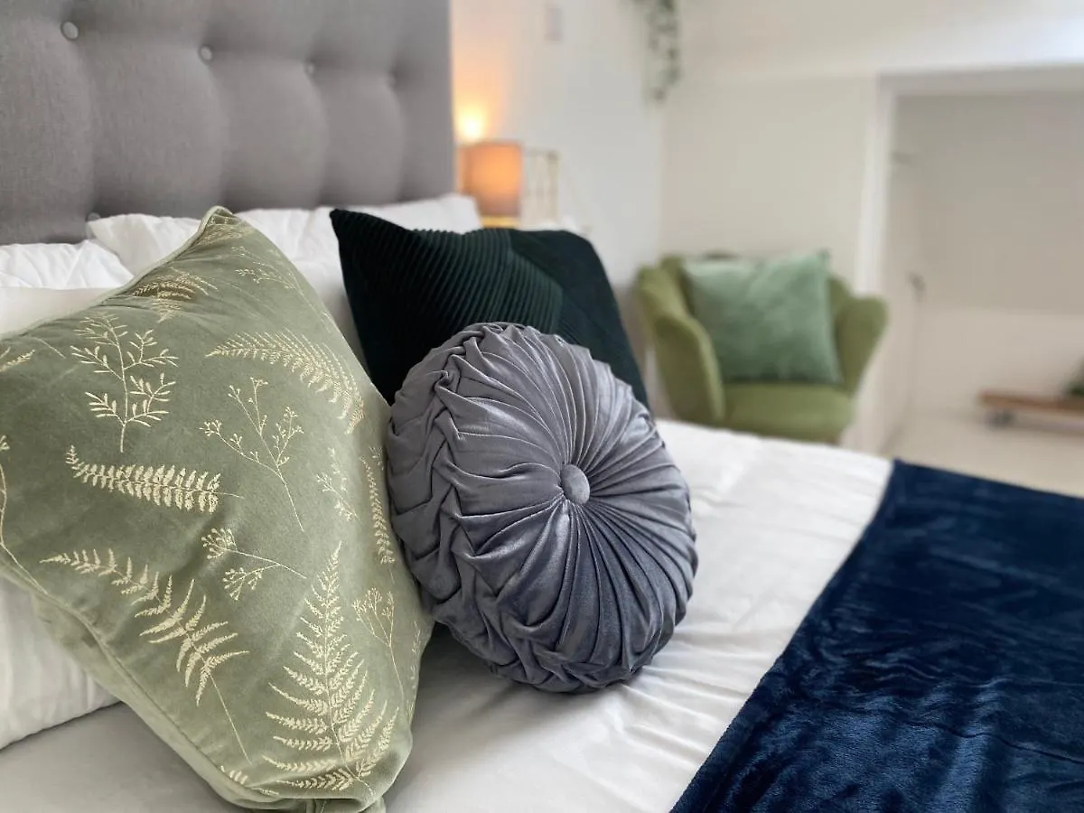 Pixel'S Place By Staystaycations Cardiff 0*,  United Kingdom
