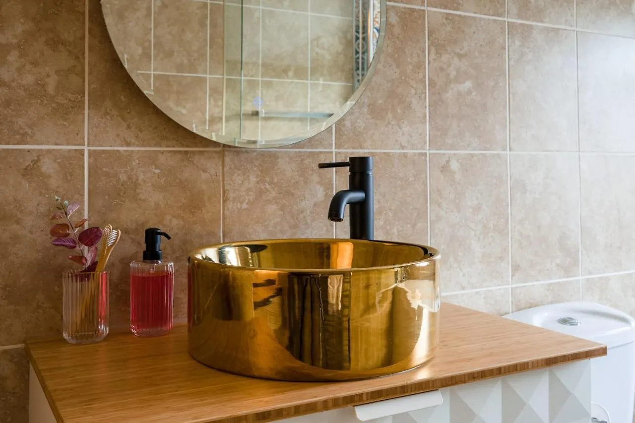 Pixel'S Place By Staystaycations Cardiff Holiday home